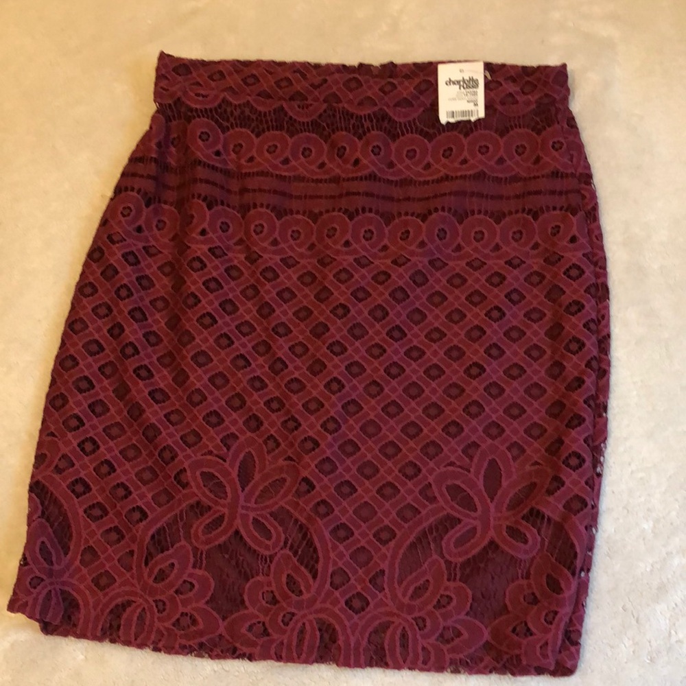 Skirt, brand Charlotte Russe, size M.